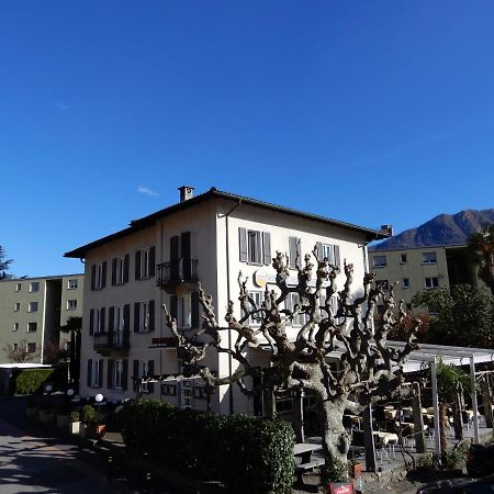 Bed and Breakfast Ristorante Ferrovieri Tenero-Contra Exterior foto